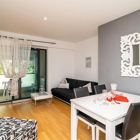 1 Bedroom Amazing Apartment In 두브로브니크 외부 사진