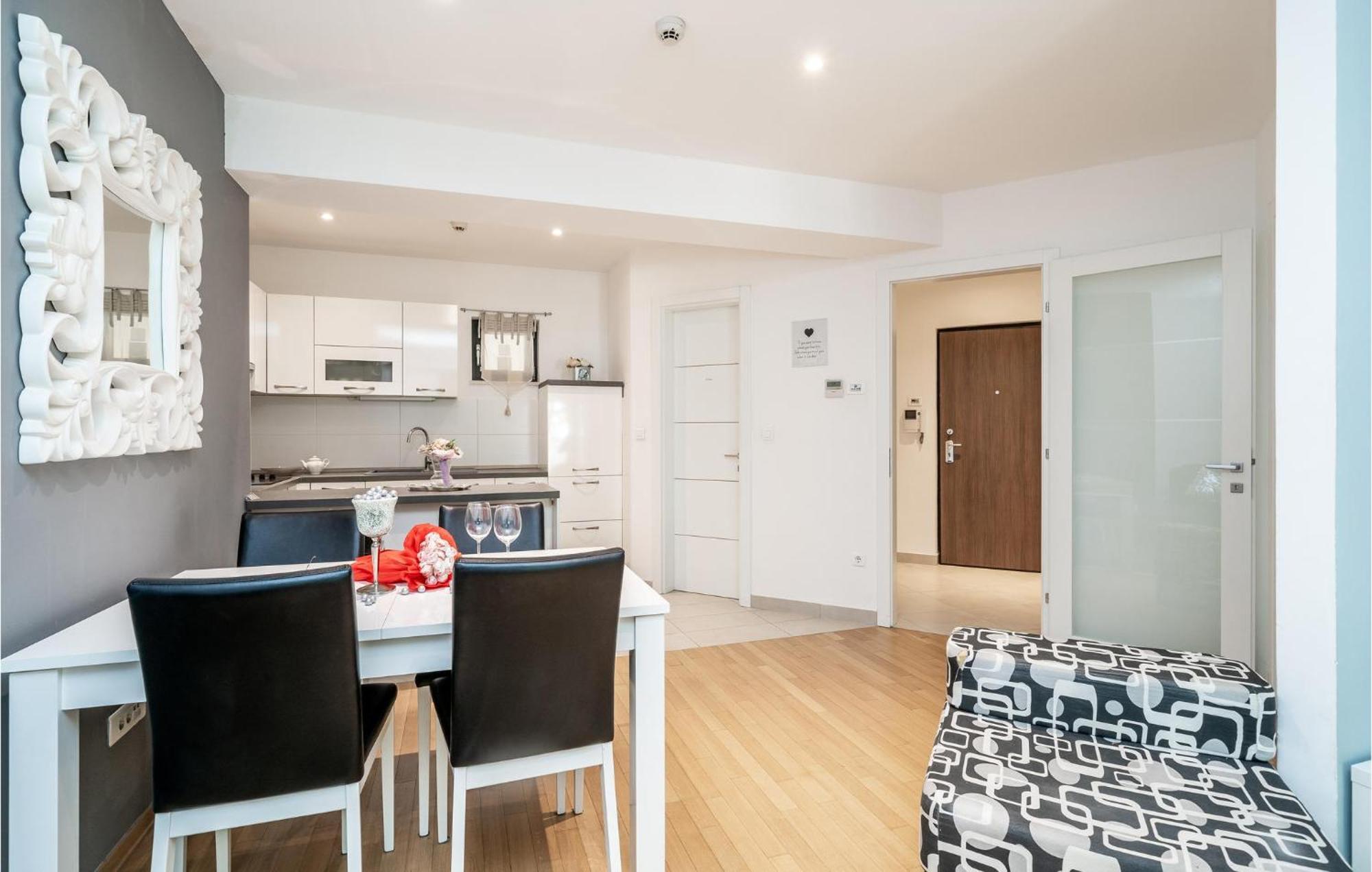 1 Bedroom Amazing Apartment In 두브로브니크 외부 사진